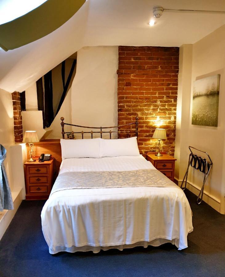 The Crown House Inn Great Chesterford Bagian luar foto