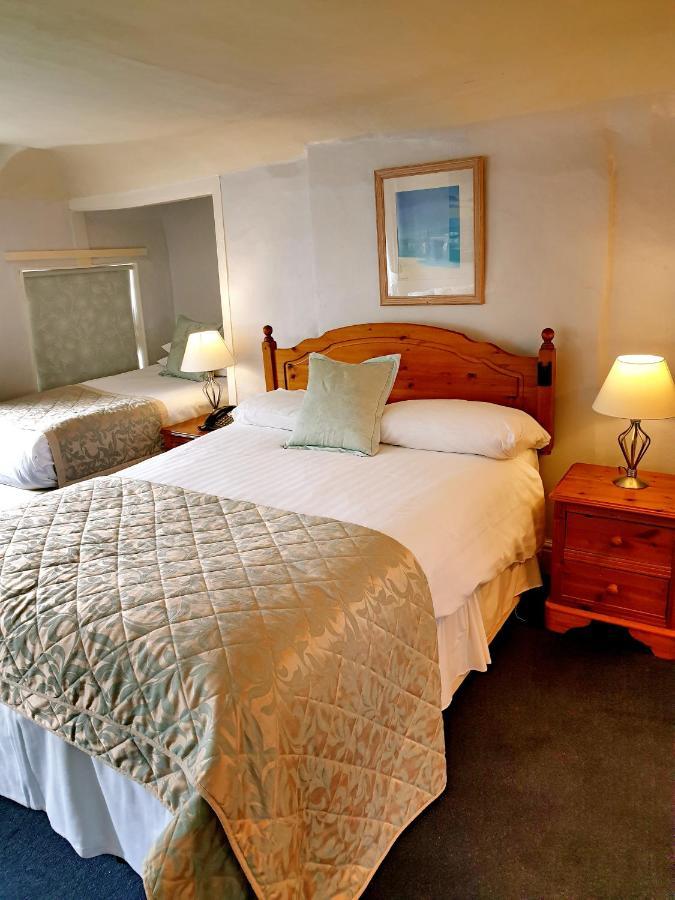 The Crown House Inn Great Chesterford Bagian luar foto