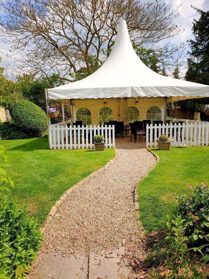 The Crown House Inn Great Chesterford Bagian luar foto