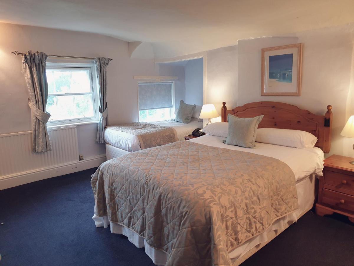 The Crown House Inn Great Chesterford Bagian luar foto