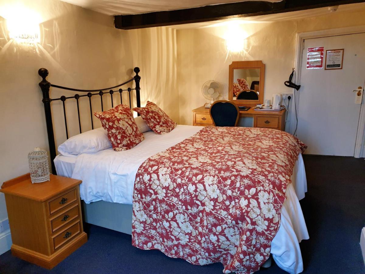 The Crown House Inn Great Chesterford Bagian luar foto