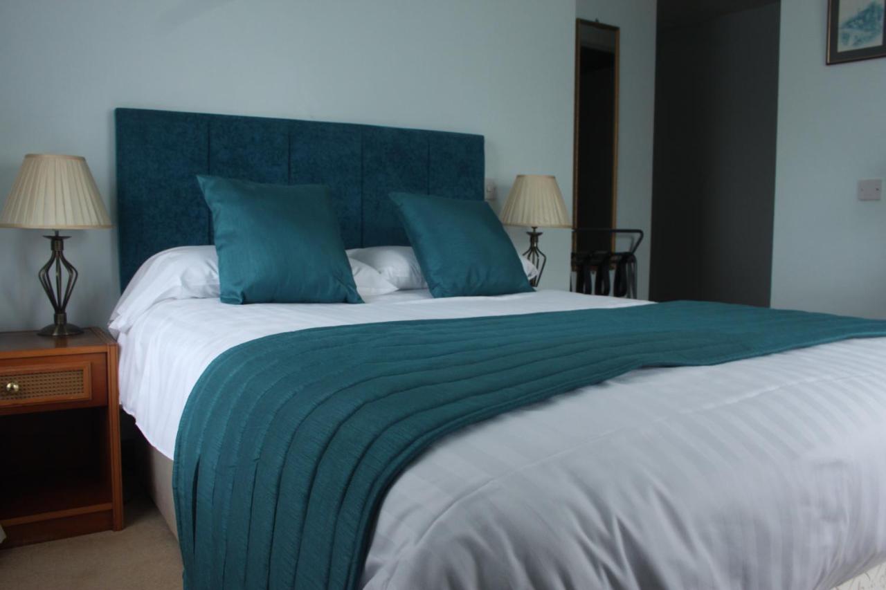 The Crown House Inn Great Chesterford Bagian luar foto