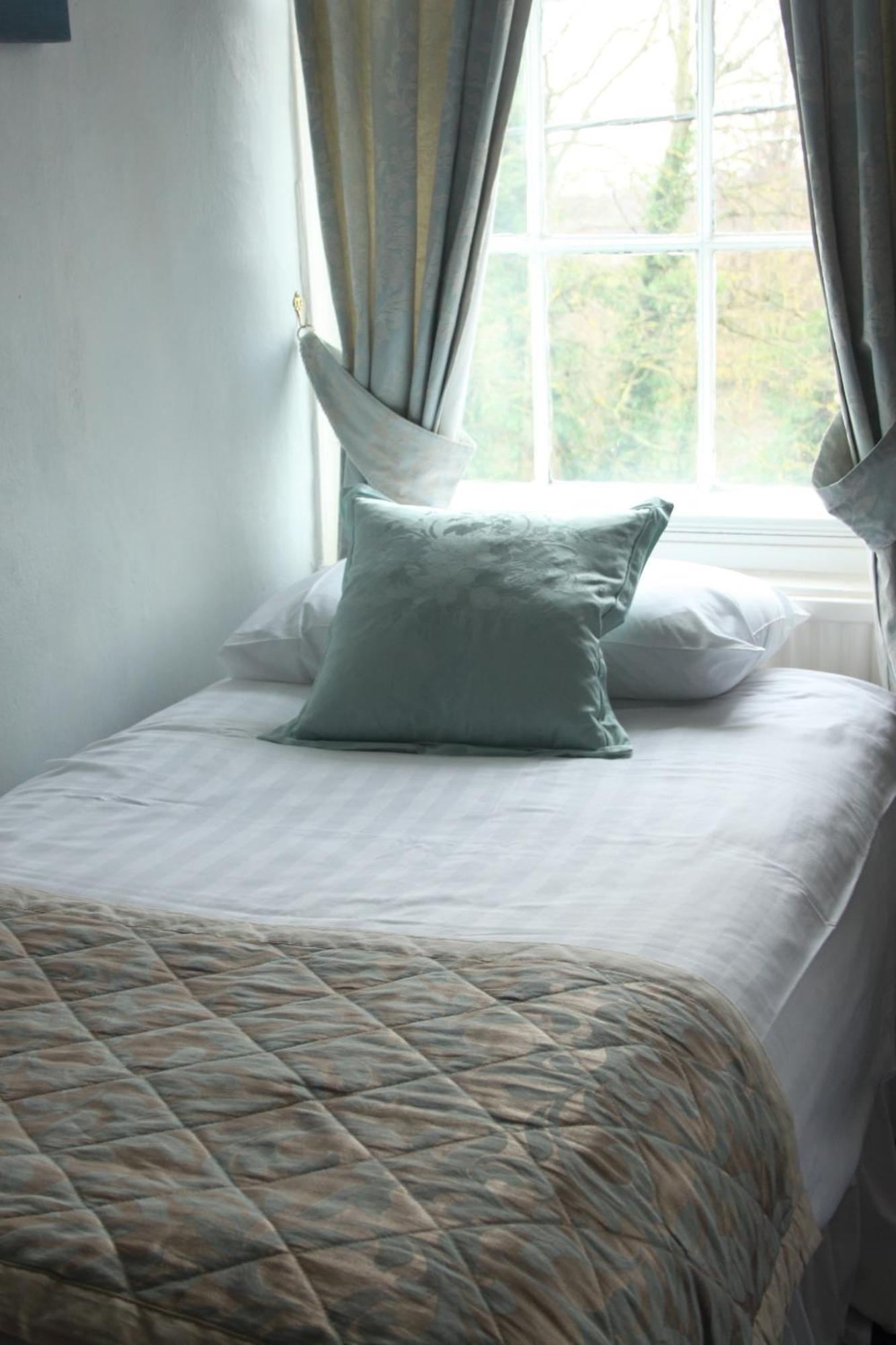 The Crown House Inn Great Chesterford Ruang foto